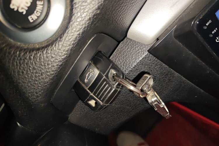 Used BMW 1 Series 2008 120i automatic transmission Vehicle Key
