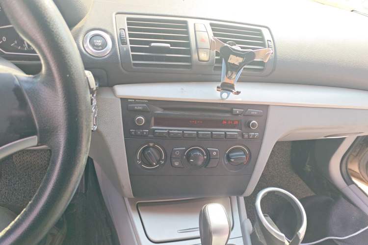 Used BMW 1 Series 2008 120i automatic transmission Audio And AC Panel