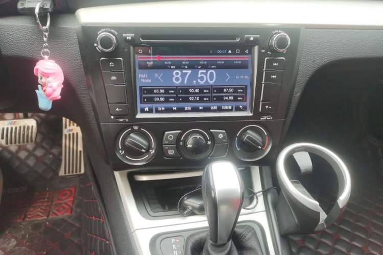 Used BMW 1 Series 2008 120i automatic transmission Audio And AC Panel