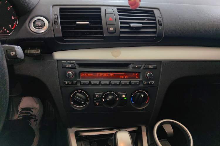 Used BMW 1 Series 2008 120i automatic transmission Audio And AC Panel