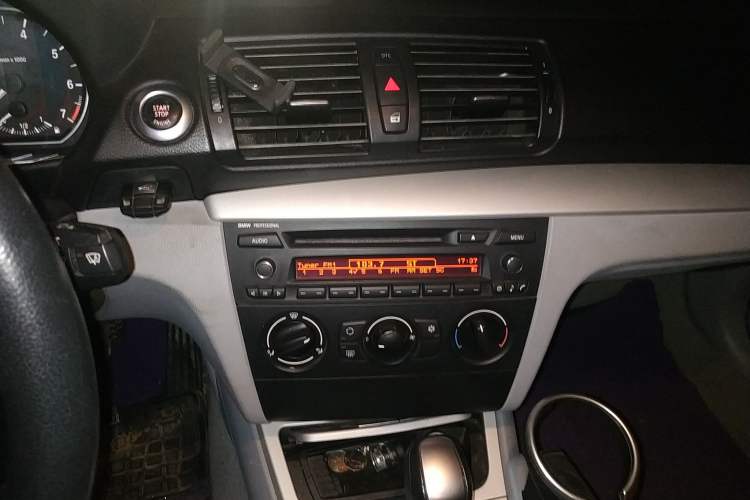 Used BMW 1 Series 2008 120i automatic transmission Audio And AC Panel