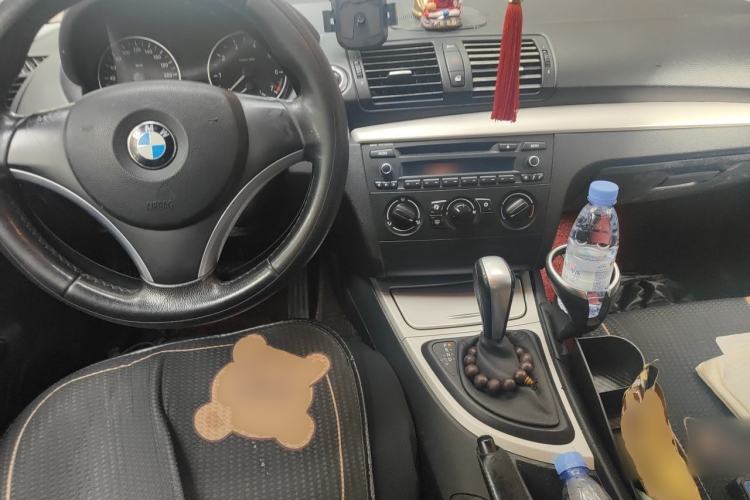 Used BMW 1 Series 2008 120i automatic transmission Center Console