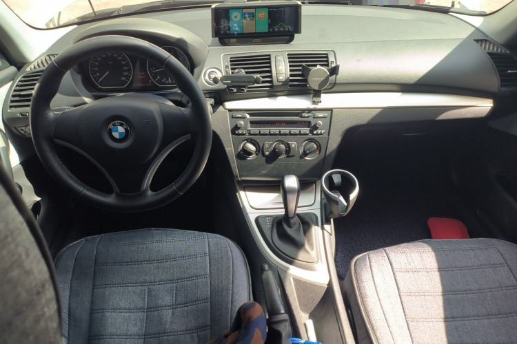 Used BMW 1 Series 2008 120i automatic transmission Center Console
