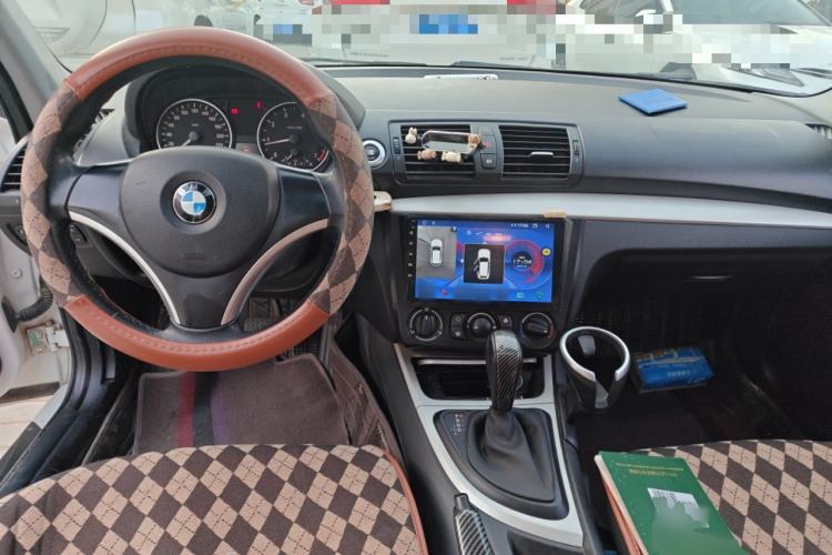 Used BMW 1 Series 2008 120i automatic transmission Center Console