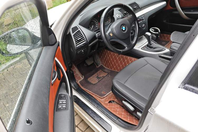 Used BMW 1 Series 2008 120i automatic transmission Driver Seat