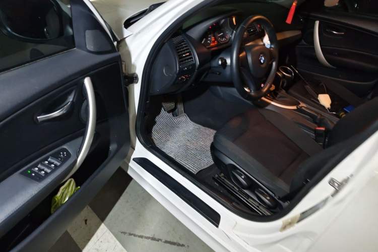 Used BMW 1 Series 2008 120i automatic transmission Driver Seat