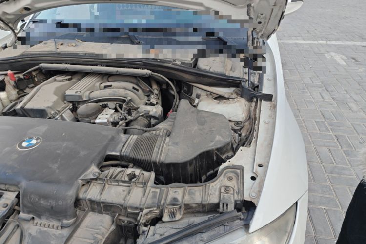 Used BMW 1 Series 2008 120i automatic transmission Engine Bay Left