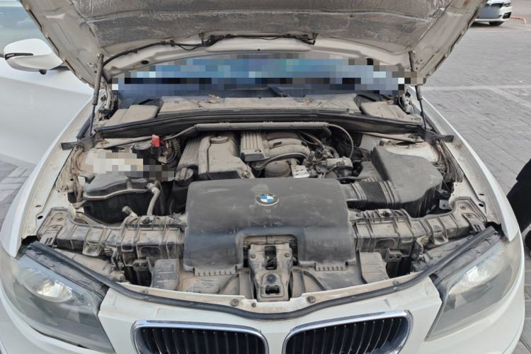 Used BMW 1 Series 2008 120i automatic transmission Engine Bay