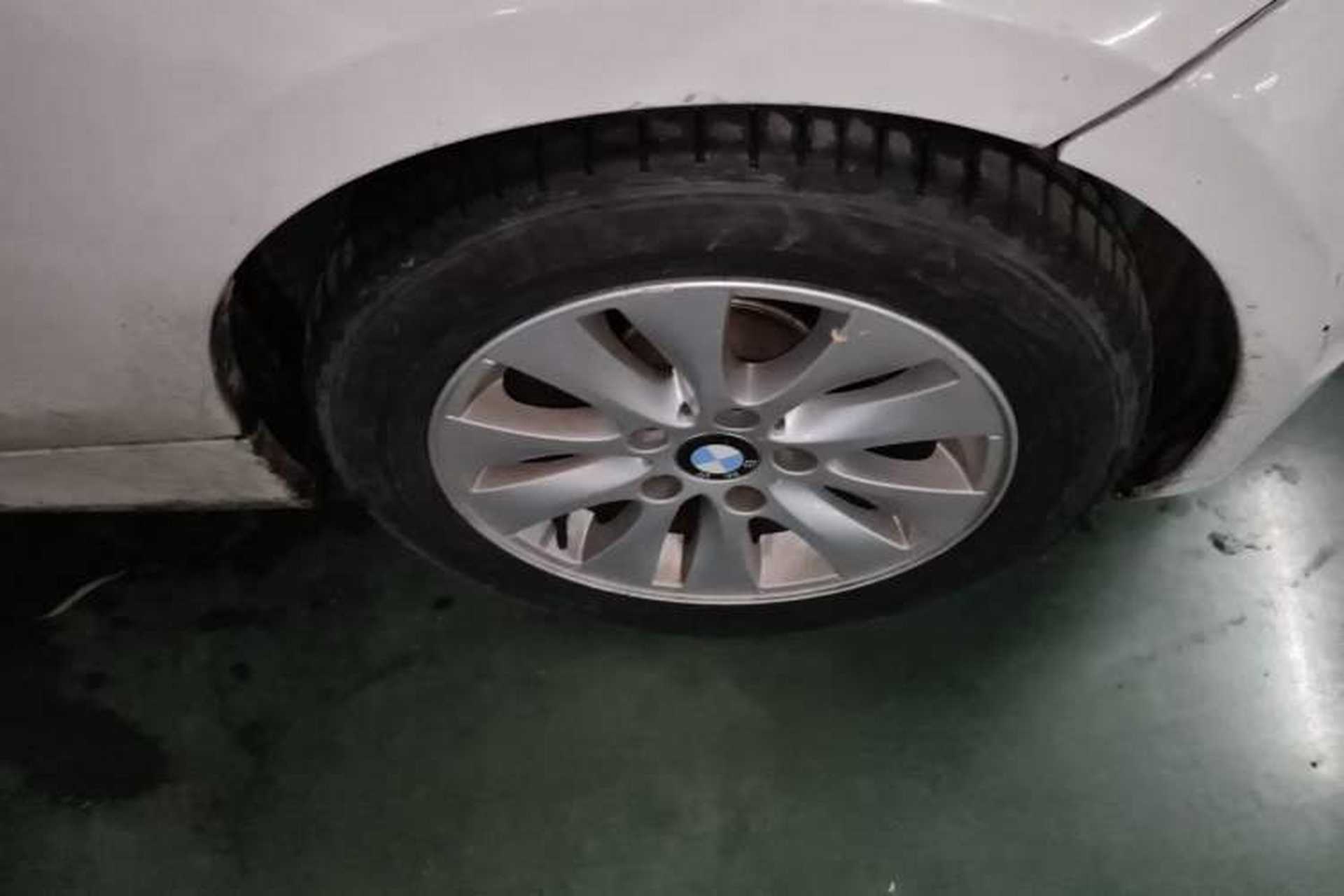 Used BMW 1 Series 2008 120i automatic transmission Exterior 7