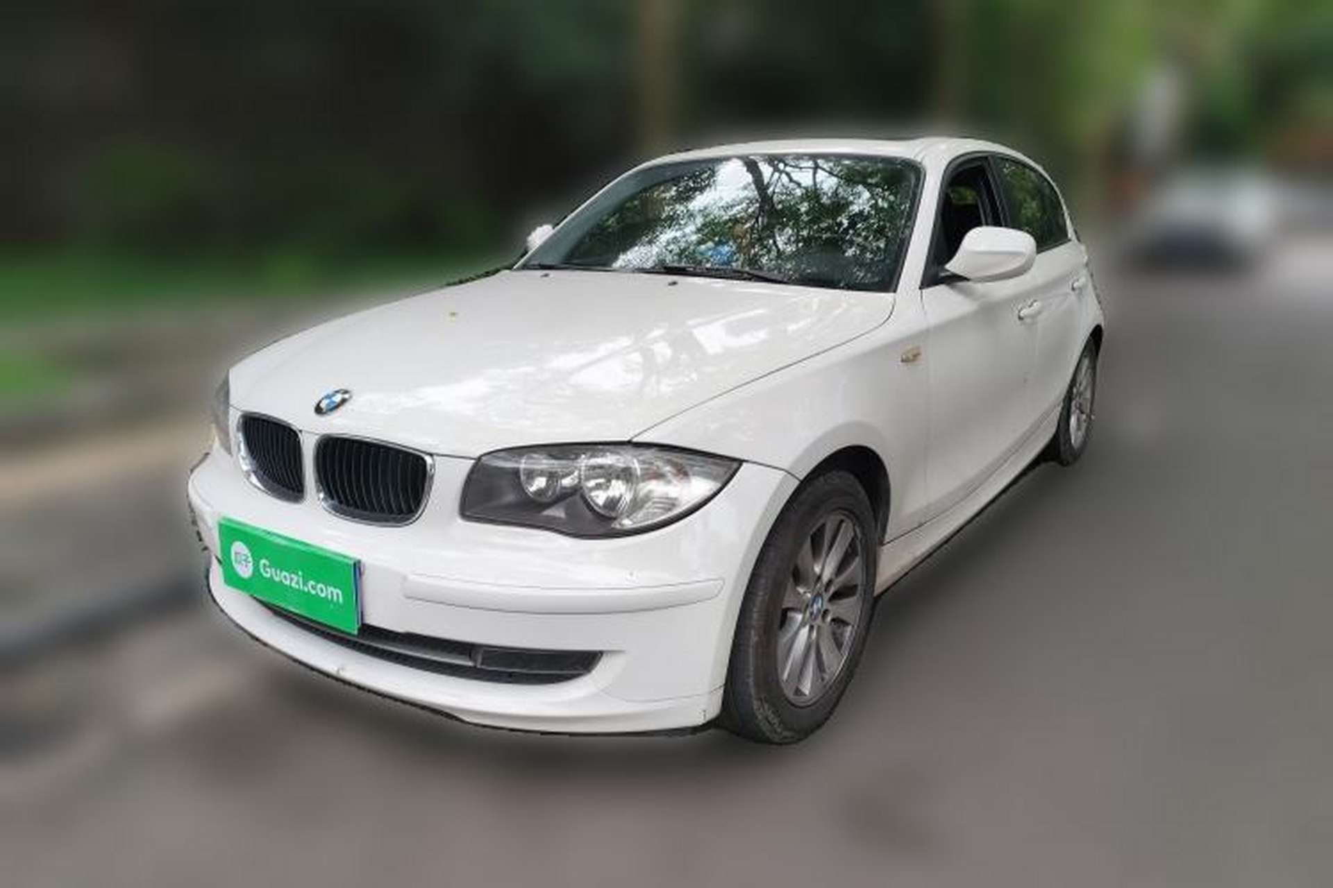 Used BMW 1 Series 2008 120i automatic transmission Front Left 45 Deg