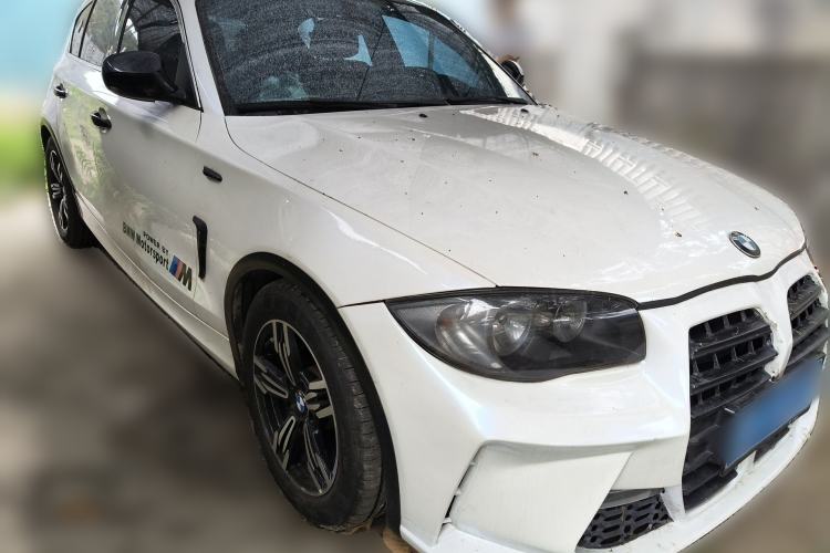 Used BMW 1 Series 2008 120i automatic transmission Front Right 45 Deg