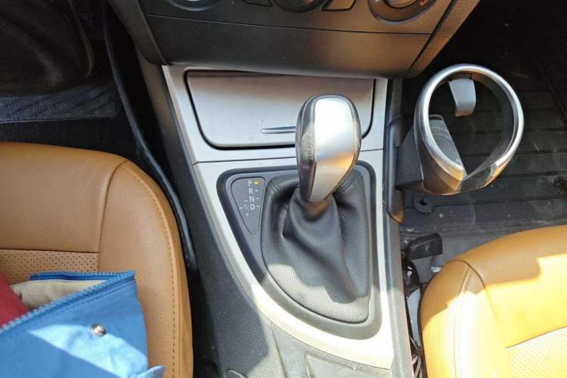 Used BMW 1 Series 2008 120i automatic transmission Gear Lever