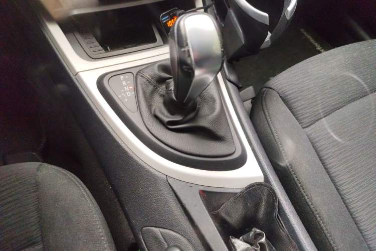 Used BMW 1 Series 2008 120i automatic transmission Gear Lever