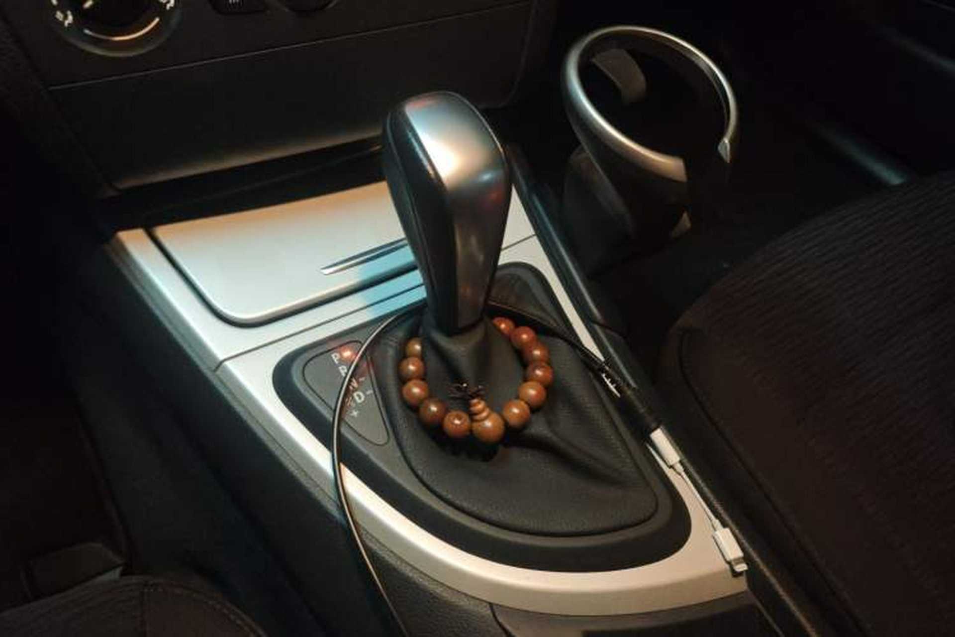 Used BMW 1 Series 2008 120i automatic transmission Gear Lever