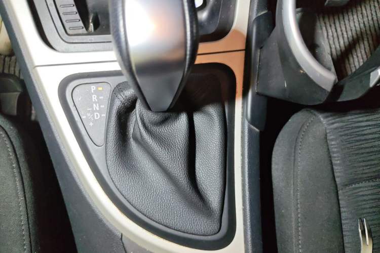 Used BMW 1 Series 2008 120i automatic transmission Gear Lever