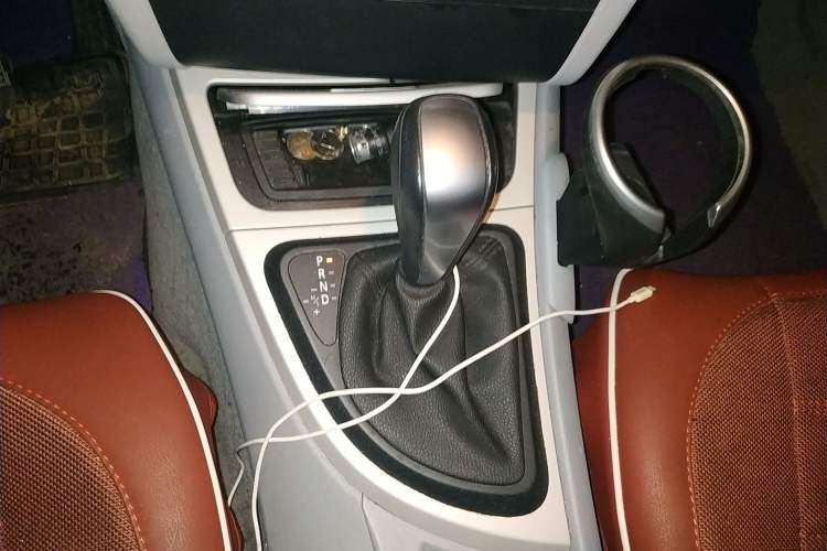 Used BMW 1 Series 2008 120i automatic transmission Gear Lever