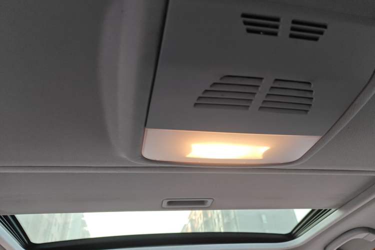 Used BMW 1 Series 2008 120i automatic transmission Headliner
