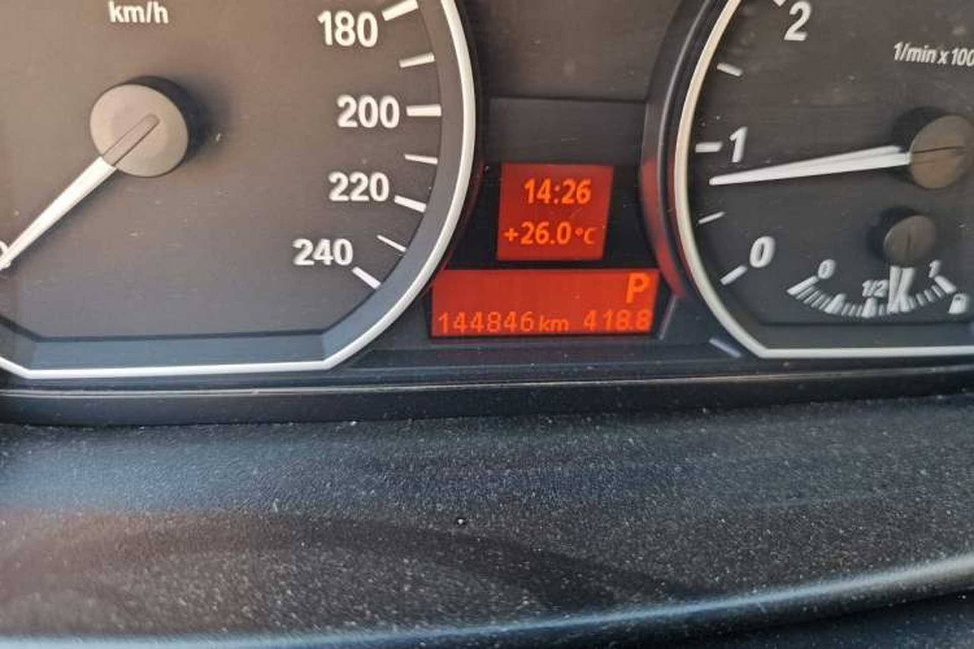 Used BMW 1 Series 2008 120i automatic transmission Odometer Close Up