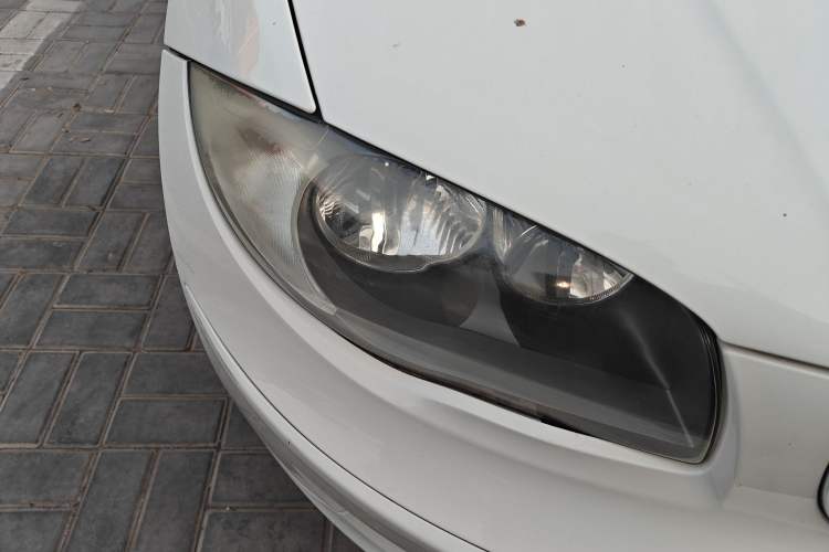 Used BMW 1 Series 2008 120i automatic transmission Right Front Headlight