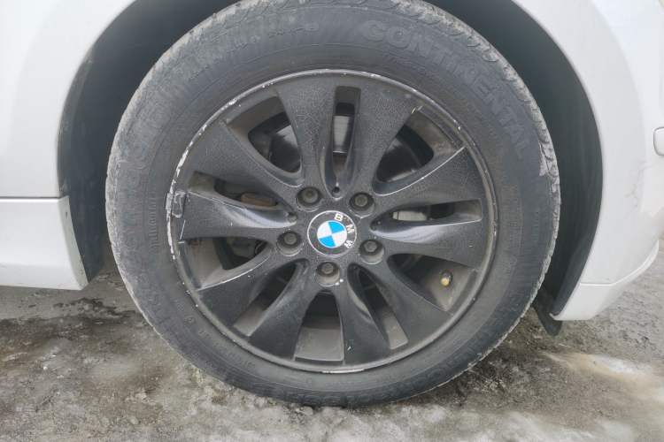 Used BMW 1 Series 2008 120i automatic transmission Right Front Wheel Hub
