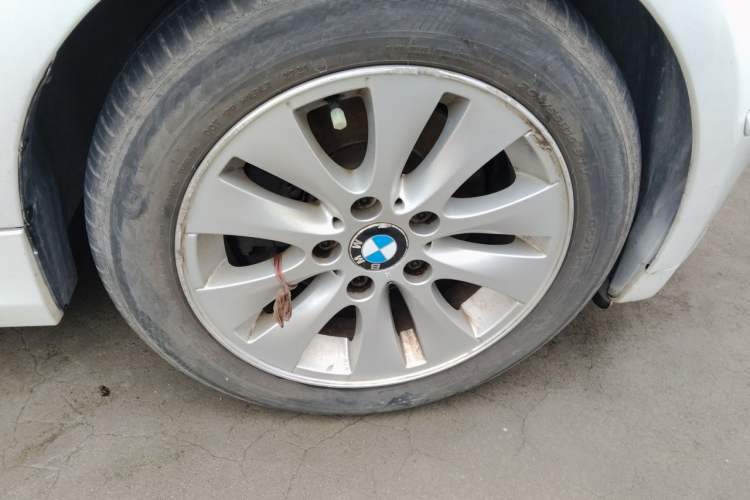 Used BMW 1 Series 2008 120i automatic transmission Right Front Wheel Hub