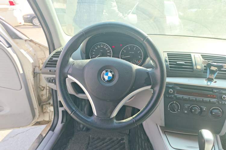 Used BMW 1 Series 2008 120i automatic transmission Steering Wheel