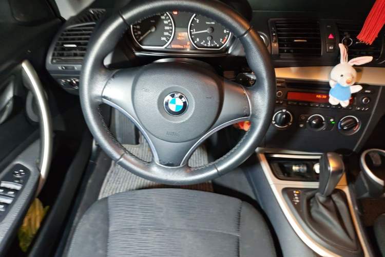 Used BMW 1 Series 2008 120i automatic transmission Steering Wheel