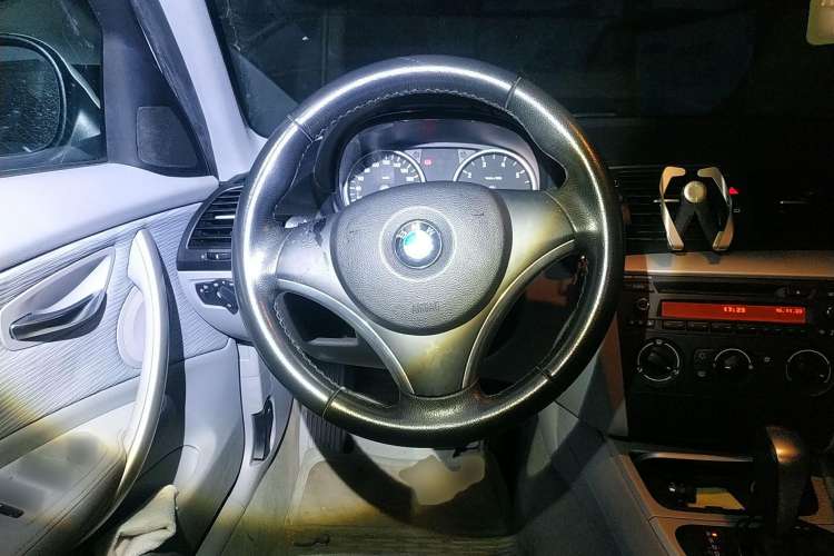 Used BMW 1 Series 2008 120i automatic transmission Steering Wheel