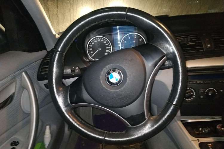 Used BMW 1 Series 2008 120i automatic transmission Steering Wheel