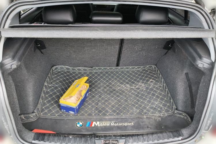 Used BMW 1 Series 2008 120i automatic transmission Trunk