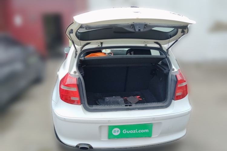 Used BMW 1 Series 2008 120i automatic transmission Trunk