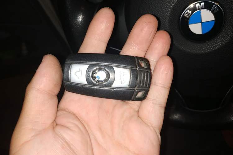 Used BMW 1 Series 2008 120i automatic transmission Vehicle Key