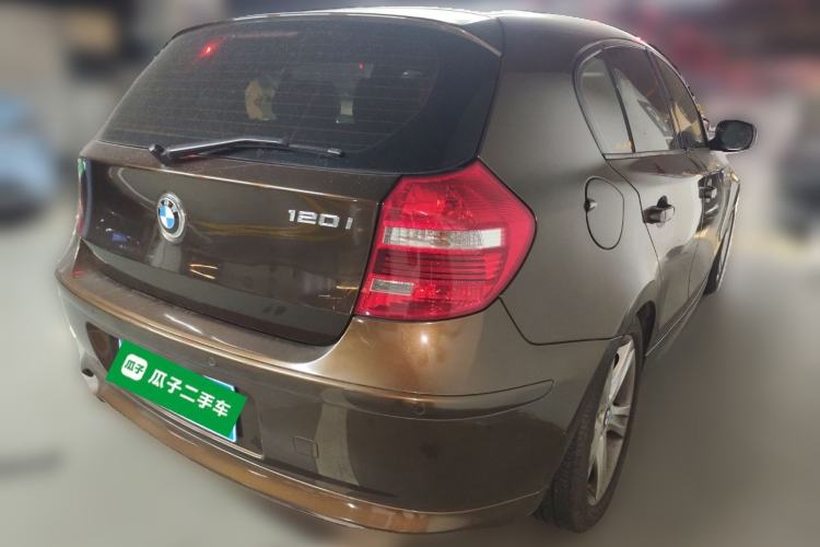 Used BMW 1 Series 2010 120i Chocolate Limited Edition Rear Right 45 Deg