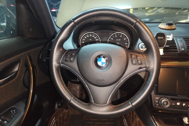 Used BMW 1 Series 2010 120i Chocolate Limited Edition Steering Wheel