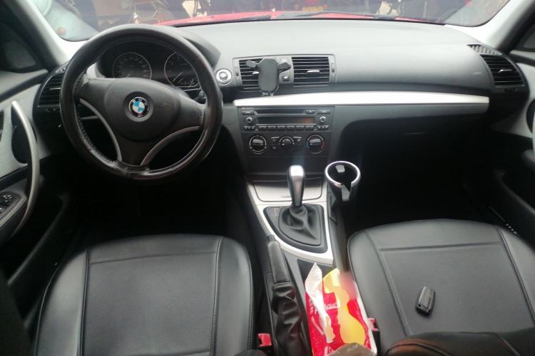 Used BMW 1 Series 2010 120i Sport Limited Edition Center Console