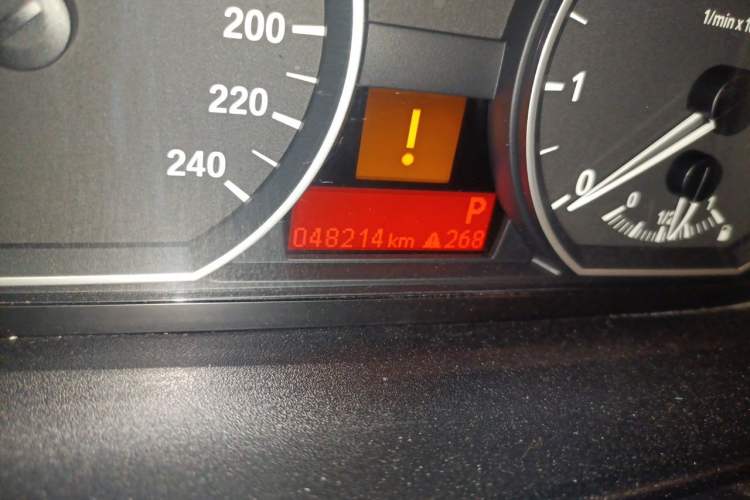 Used BMW 1 Series 2010 120i Sport Limited Edition Odometer Close Up