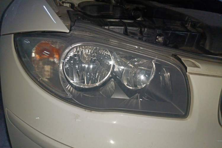 Used BMW 1 Series 2010 120i Sport Limited Edition Right Front Headlight