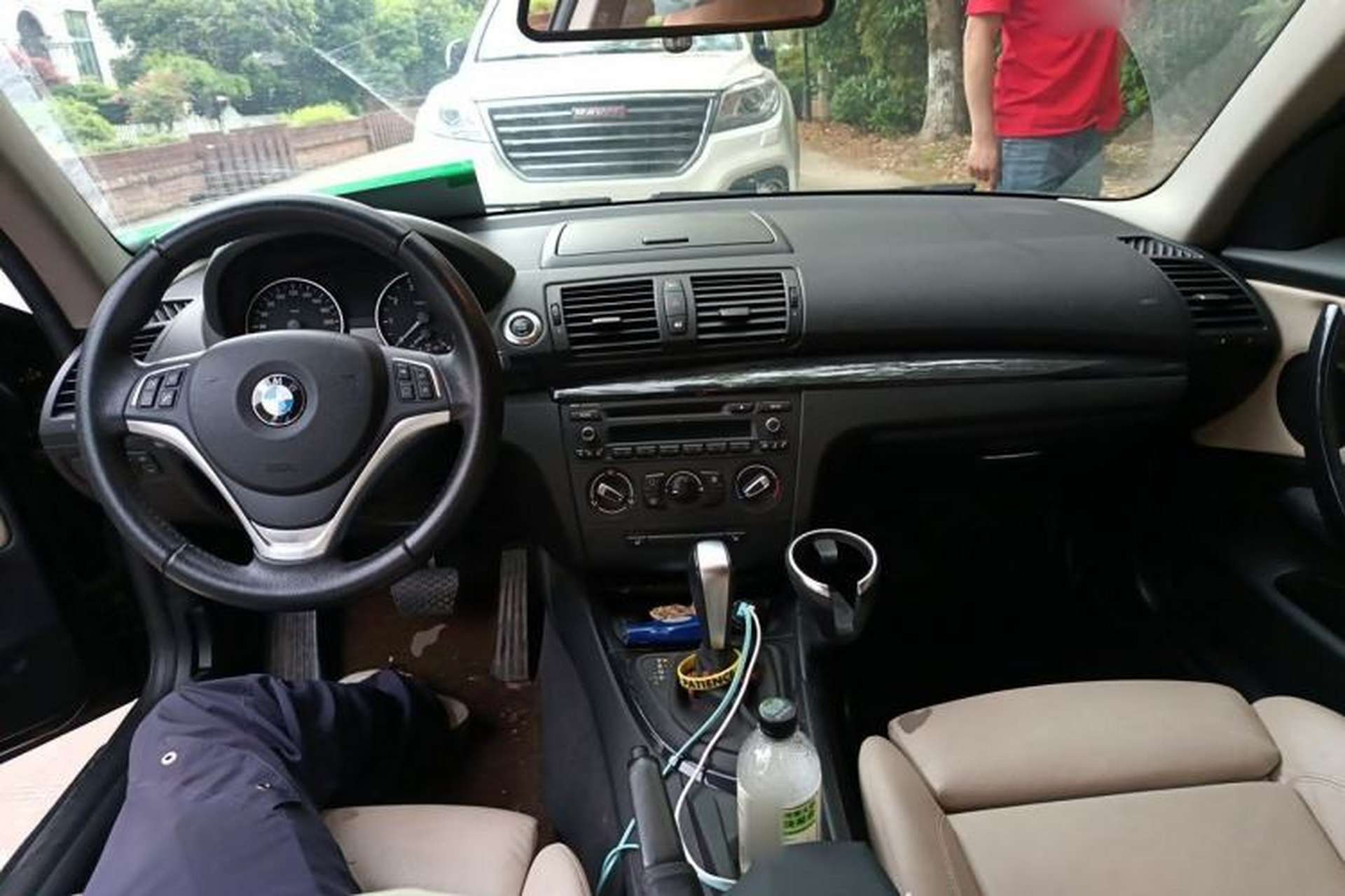 Used BMW 1 Series 2011 120i two-door coupe Center Console