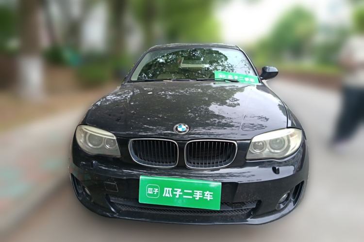 Used BMW 1 Series 2011 120i two-door coupe Front