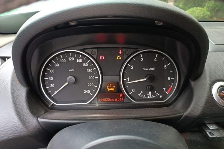 Used BMW 1 Series 2011 120i two-door coupe Instrument Cluster