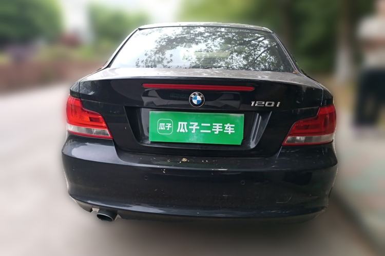 Used BMW 1 Series 2011 120i two-door coupe Rear