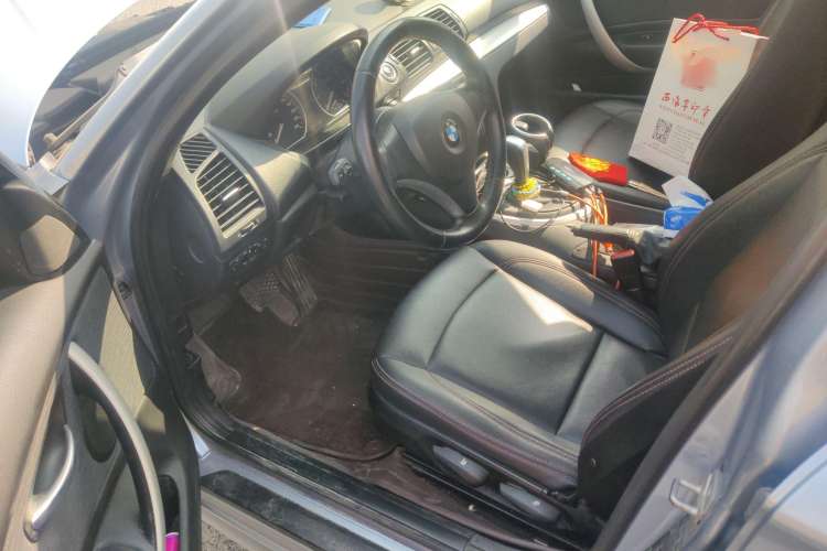 Used BMW 1 Series 2011 120i two-door coupe Driver Seat