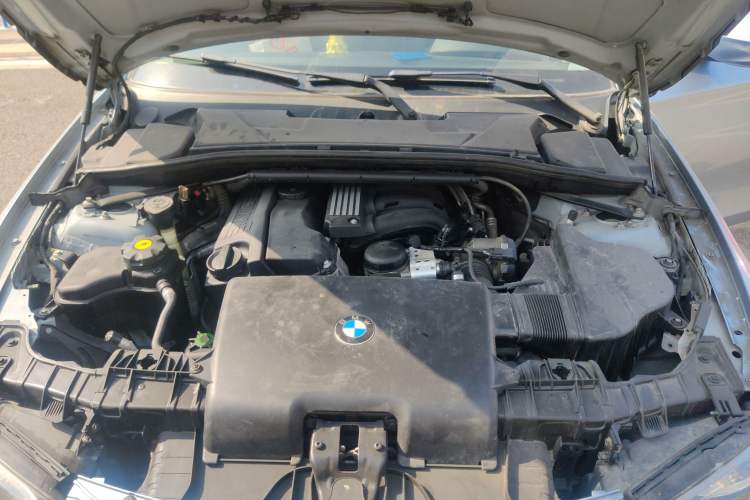 Used BMW 1 Series 2011 120i two-door coupe Engine Bay