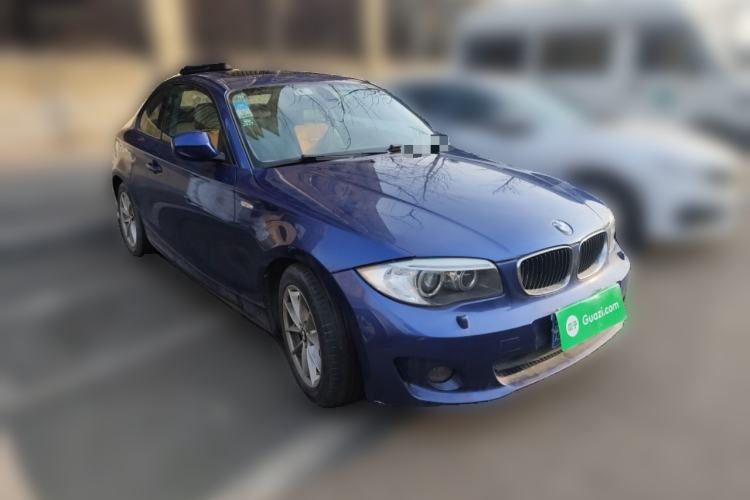 Used BMW 1 Series 2011 120i two-door coupe Front Right 45 Deg