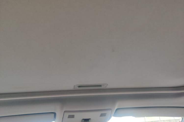 Used BMW 1 Series 2011 120i two-door coupe Headliner
