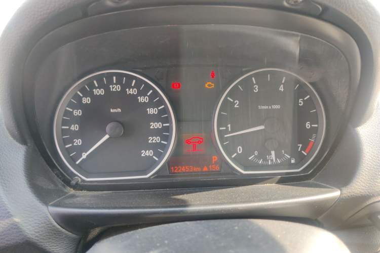 Used BMW 1 Series 2011 120i two-door coupe Instrument Cluster
