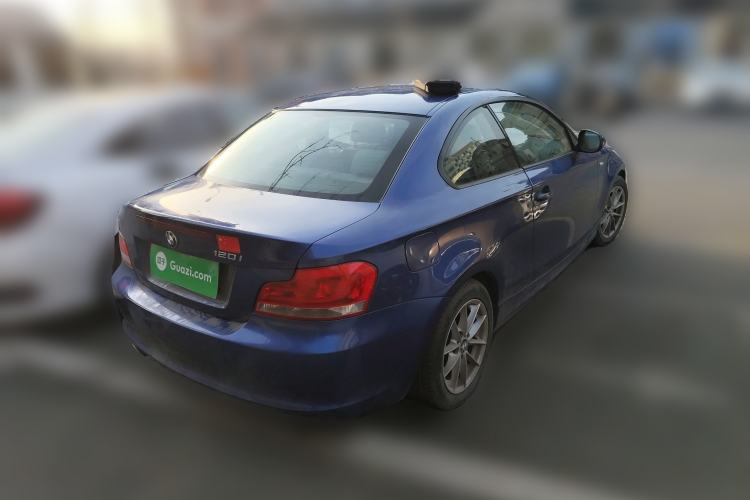 Used BMW 1 Series 2011 120i two-door coupe Rear Right 45 Deg