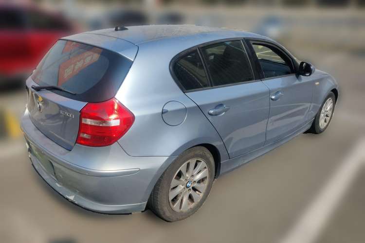 Used BMW 1 Series 2011 120i two-door coupe Rear Right 45 Deg