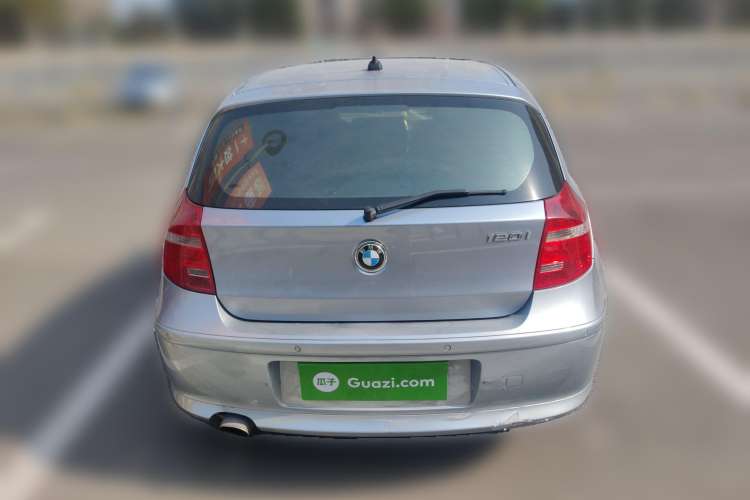 Used BMW 1 Series 2011 120i two-door coupe Rear