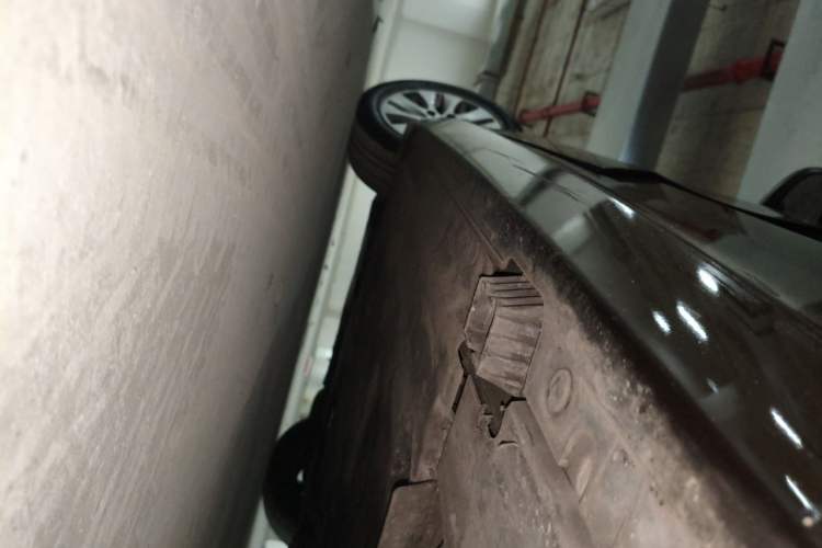 Used BMW 1 Series 2011 120i two-door coupe Chassis Rear Left